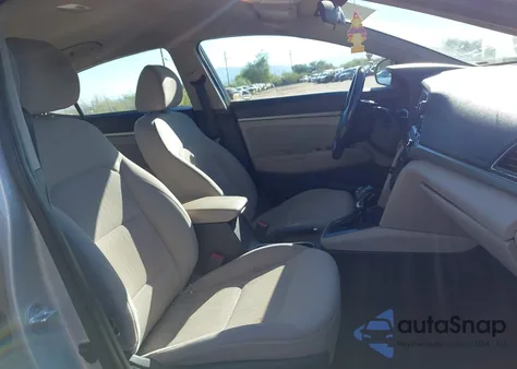 2017 Hyundai Elantra Se из США, поврежденный, VIN 5NPD84LF9HH016262